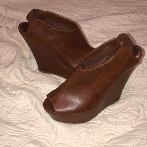 Brown wedges